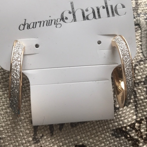 Sparkle and gold oval shaped earrings - Picture 5 of 5